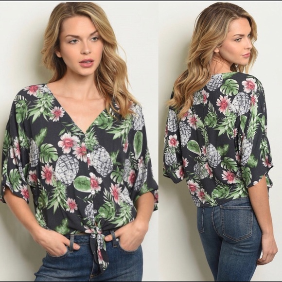 Pineapple print button down top - Picture 4 of 4